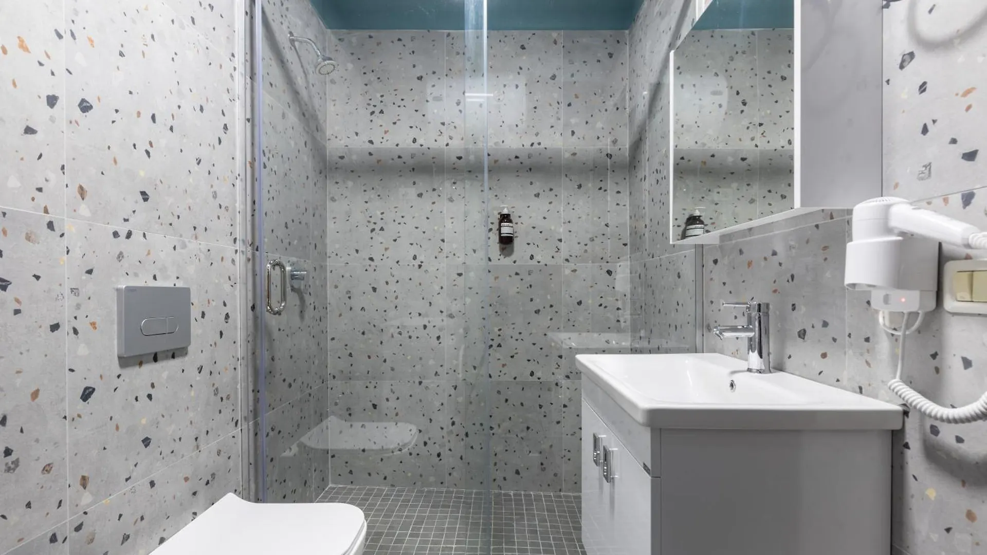 Luxury Suite Studio City Centre Tirana Apartment